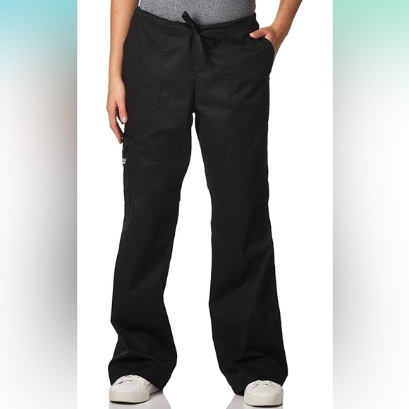 Black 🖤Cherokee Women Scrub Set 🏥 - Picture 10 of 13